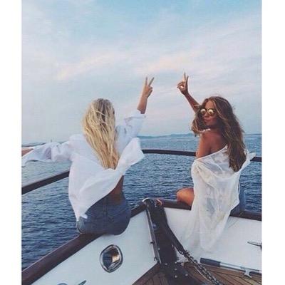 somevoguevibes's profile picture. Fashion our followers and BACON is our life.  We are fashion Bloggers on Instagram @somevoguevibes 
We love our followers and their comments.❤️