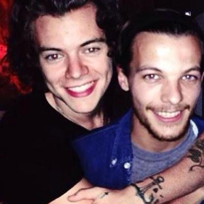 hii im Harry..taken by this handsome boy @KcnnyJ ❤️