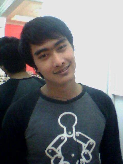 Ryan25387's profile picture. 