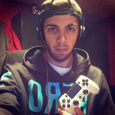 23 years old. Love gaming and interacting with chat on twitch.
