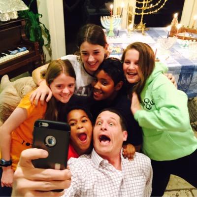 Business Owner, Internet Marketer, Affiliate Marketer and Father of Four Amazing Kids!