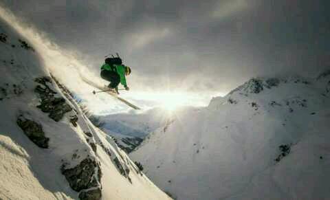 danimanning79's profile picture. 