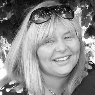mum,wife, teacher, lover of musicals, necklaces, handbags,shoes and vanilla slices
