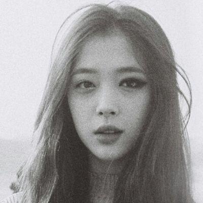 405a4e25c6cb4eb's profile picture. 