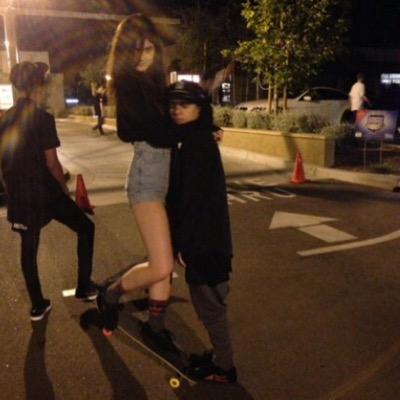 drewxoxo's profile picture. Stanca di combattere per l'umanità, adesso penso a noi e alla nostra felicità.