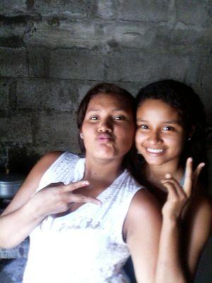 enisitta_r's profile picture. 