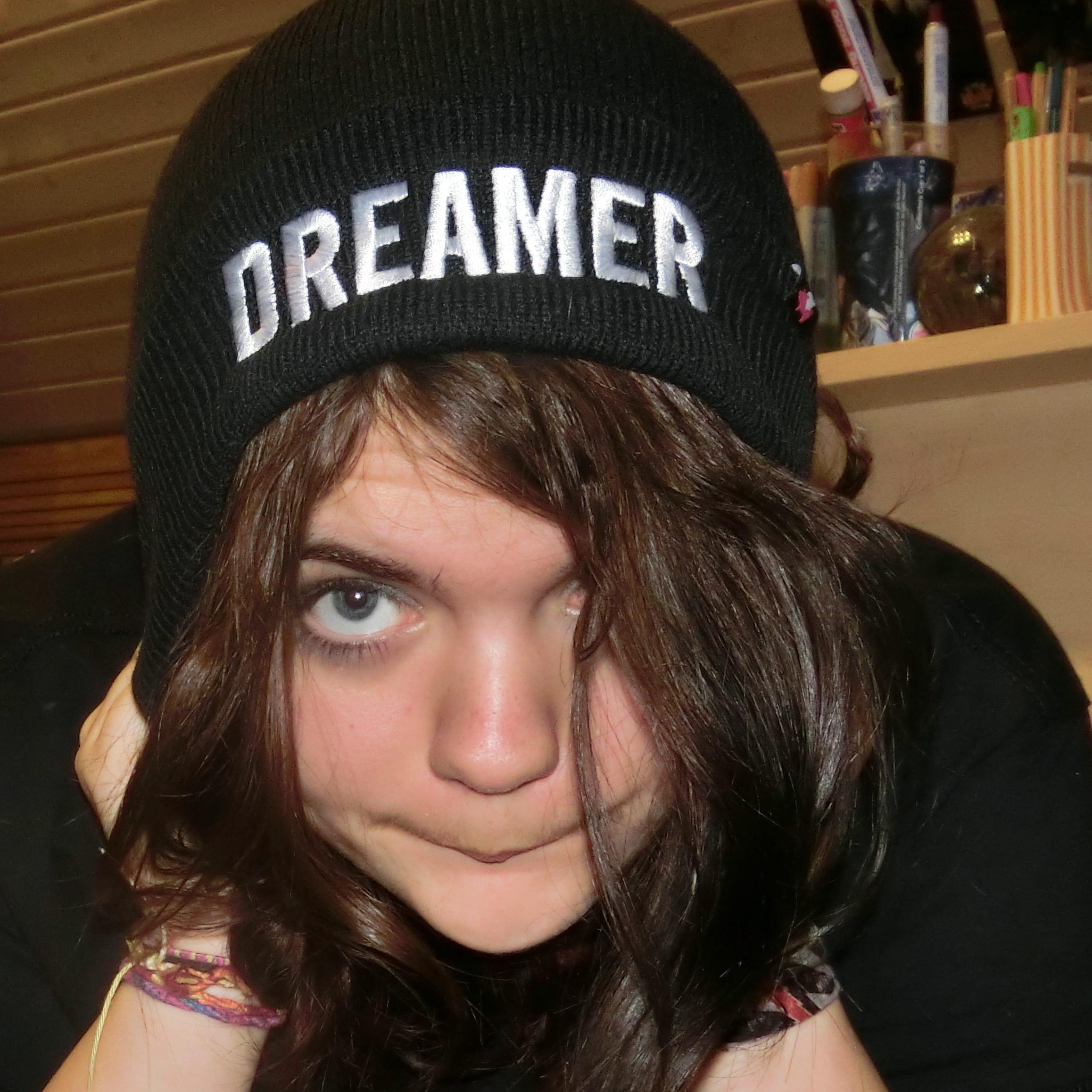 Guitar player|Fan of various bands| #ATLHustler #SPCrewMember sXe |⭐| I'm @oktoplusss little sleeping burrito ❤