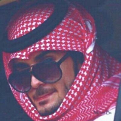 mohmmedSlmn's profile picture. فيٓ زآوُيةٰ صغّيرٓةٰ بينَ آلرٓغبْةٰ وُ عدمٰ آلآهتّمآمَ آنشْآتُ لنفّسيٓ حيآةً لآ بآسٓ بهآ .. آحيآنآً شآعرَ !؟ تآبعنْيٰ وُ آتآبعّكَ ❥