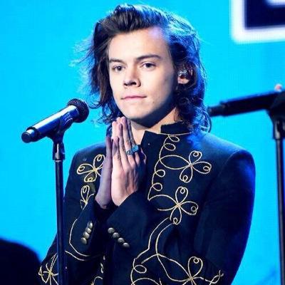 free follow from @yodelingstyles, follow her bc she have you a free follow and she loves you