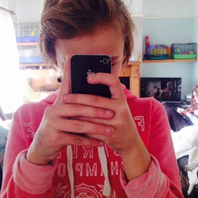 Em74261478's profile picture. Moll