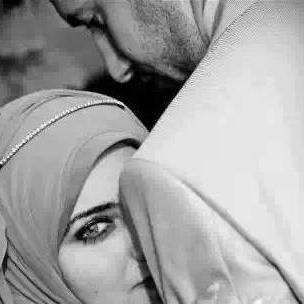 sanasima351's profile picture. علمتني الحيآةُ 
أنْ لآ أتعلقْ بشئٍ 
فكلنآ ذآهبون 
وإنْ أحببتُ 
أحبُ بصمتْ فلآ دآعي للجنونِ