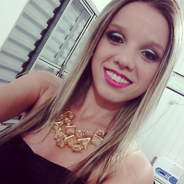 Que a felicidade vire rotina ;D