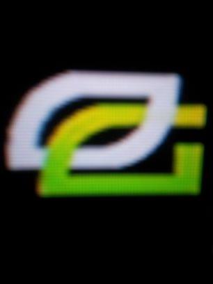 Xbox name - Cluuutch vG
Call Of Duty Competetive Player-16