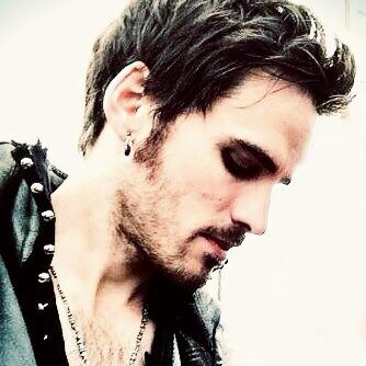 why can't there be more men like Killian Jones ❤️ #OUAT #Hooker