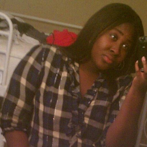 College student and currently employed...#teamfollowback #teamtaurus