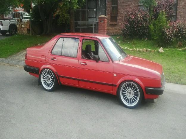 simingezwy's profile picture. Just a cool guys ever, who lovers his childs, Luthando n Akwande so much, and also like 2 laugh n being serious as well