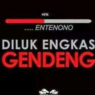 Hanya manusia yang ingin terus belajar dan tak kunjung pandai | ini twitternya orang bodoh jangan di follow | 🌐 #SomniaNetwork