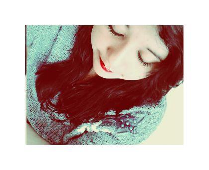 felizmente emamorada de el !! :) sigueme en mi instagram : Sandyzlandy :33 me enamore de su mirada!! :*