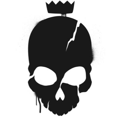 random guy, i tweet alot, go on yt and twitch and twitter to much. yep