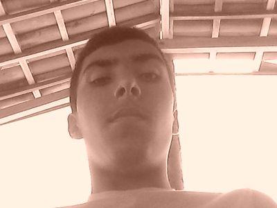 qwert14101999's profile picture. 