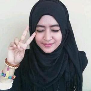 Jika dengan memakai jilbab saja sudah banyak yang sayang,buat apa dibuka