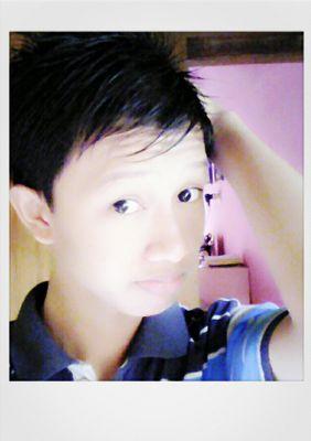 My Name is Hengky Fernando, Born 2000. Birthday 10 November 2000 in Indonesia. My hobby is Singing Country and Pop. My Fans is Taylor Swift.