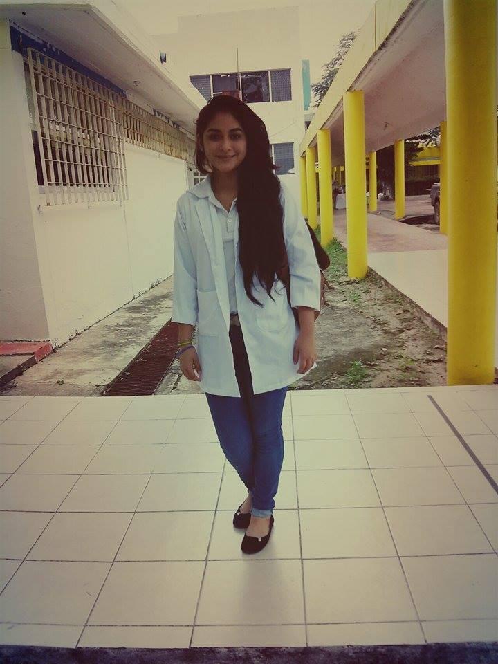 17•Todo lo puedo en cristo que me fortalece , mis mejores sonrisas son provocadas por Dios ♡.•