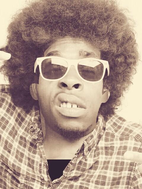 cruchill's profile picture. You wana be hot like me, then u must born like me.