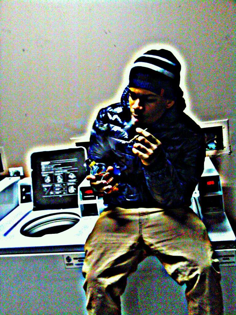 ALL MY NIGGAZZ LUV TA MURDAA  IM THAA PLUGG  FA ALL DA DRUGZZ M.O.B THE LOGO SCRAPPORDIE THA MOVEMENT GET WIT IT OR GET LEFT