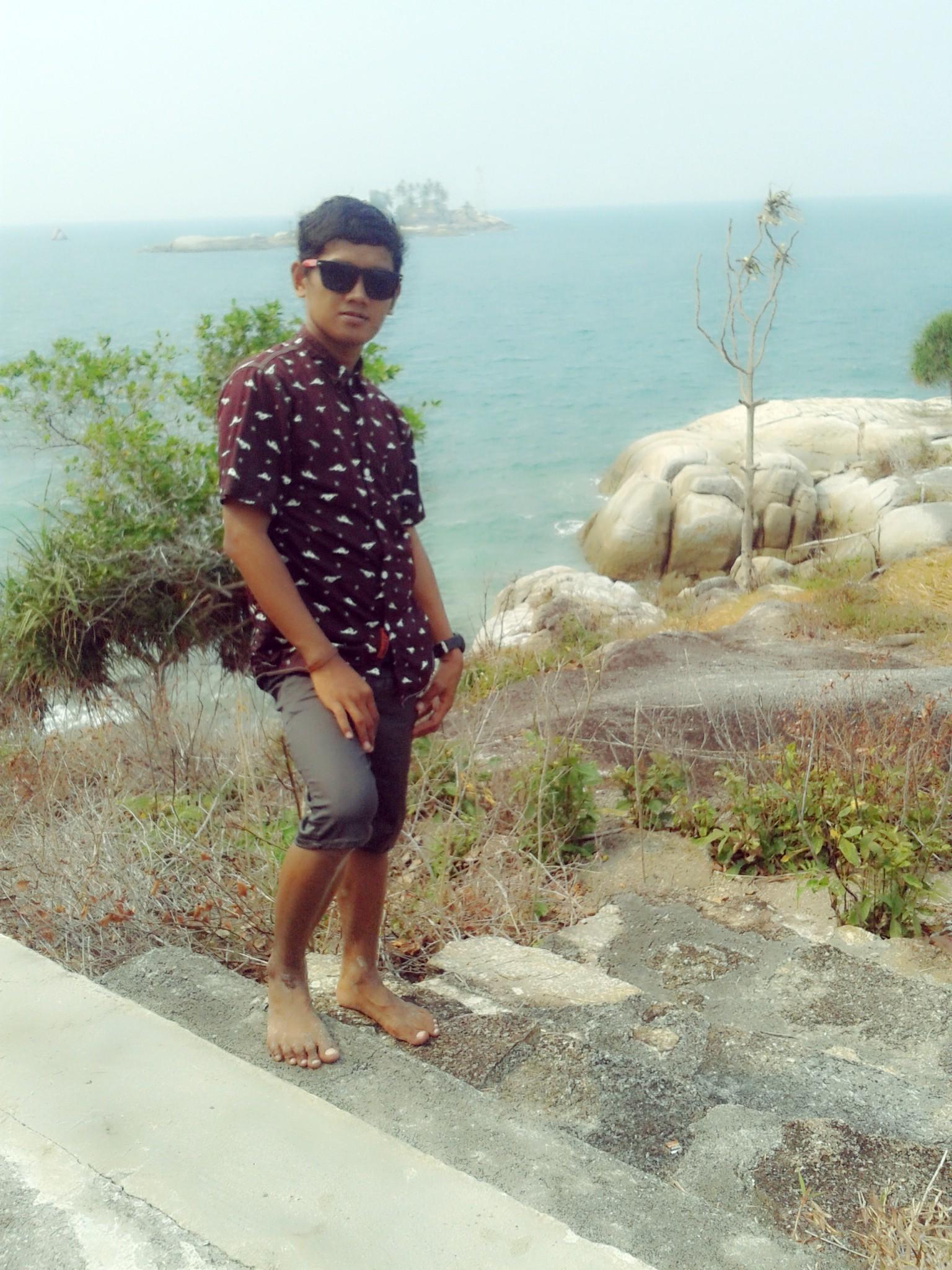simple aja , gua itu tergantung mood, mood saya itu tergantung sifat & sikap anda ~ pin : 7E9EB5FA