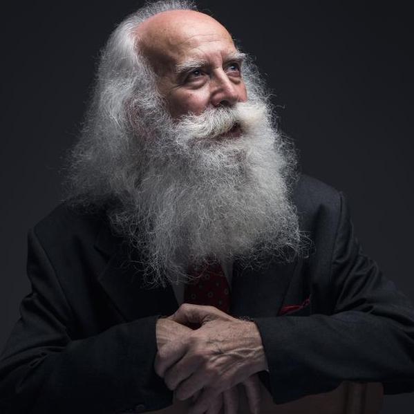 paqay_harf's profile picture. ‏‏‏‏‏‏أحلامك ليس لها تاريخ إنتهاء للصلاحية..
خذ نفساً عميقاً وحاول مرة أخرى..                                          ‏..بائع في دكاكين الوراقين..