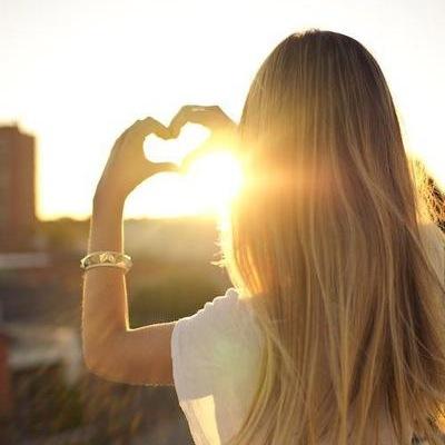 Hello! Directioner and Fan Fiction writer! Hit me up! tooblonde2handle
