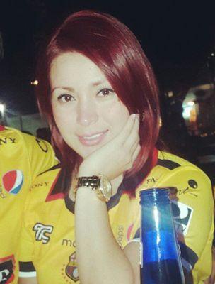 Amor x los colores, hincha a muerte de @BarcelonaSC  Independiente, romántica, adoro a los animales, odio las mentiras. Amo a Dios sobre todas las cosas !!!