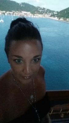 I'm perfectly imperfect.  I work hard and play even harder.  I haven't met a problem or a man that couldn't be conquered after a few shots of tequila!