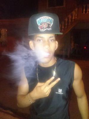 StalinMatos24's profile picture. 100% ℓσмιηєяσ.. ``El fuerte es fuerte aunque lo vean debil``.......