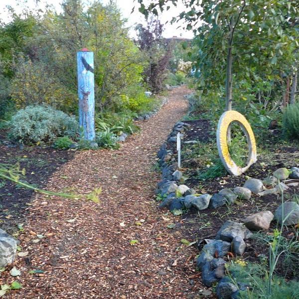 SpringRCommons's profile picture. Spring Ridge Commons - Canada`s oldest public food forest in Victoria, BC Follow us on Facebook: https://t.co/1qx9zv7Z9i