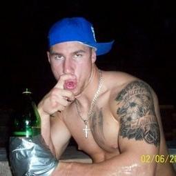 You send us pics of your friends, we tell you if they are sexy or scary. Tweet us pics or email sexyorscary@gmail.com