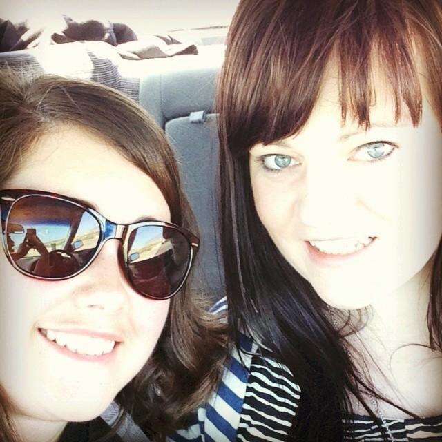 arabeans's profile picture. A barrel of monkeys... and kindness.