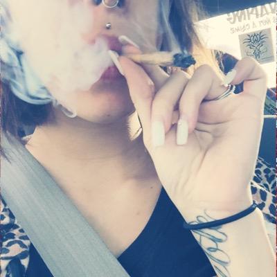 22 Proud mama, stoner I believe in the healing plant marey jane.