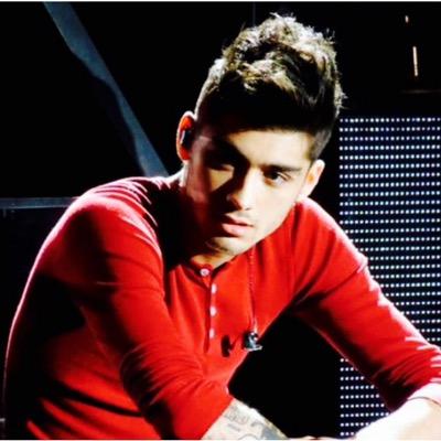 FOLLOW @_zaynftbreezy_ SHE FOLLOWS BACK