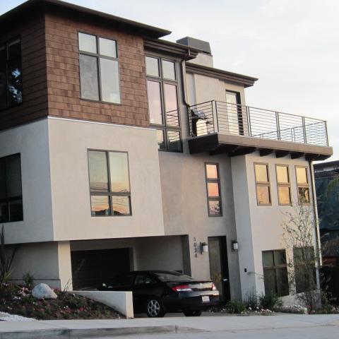 HauteByrne's profile picture. 