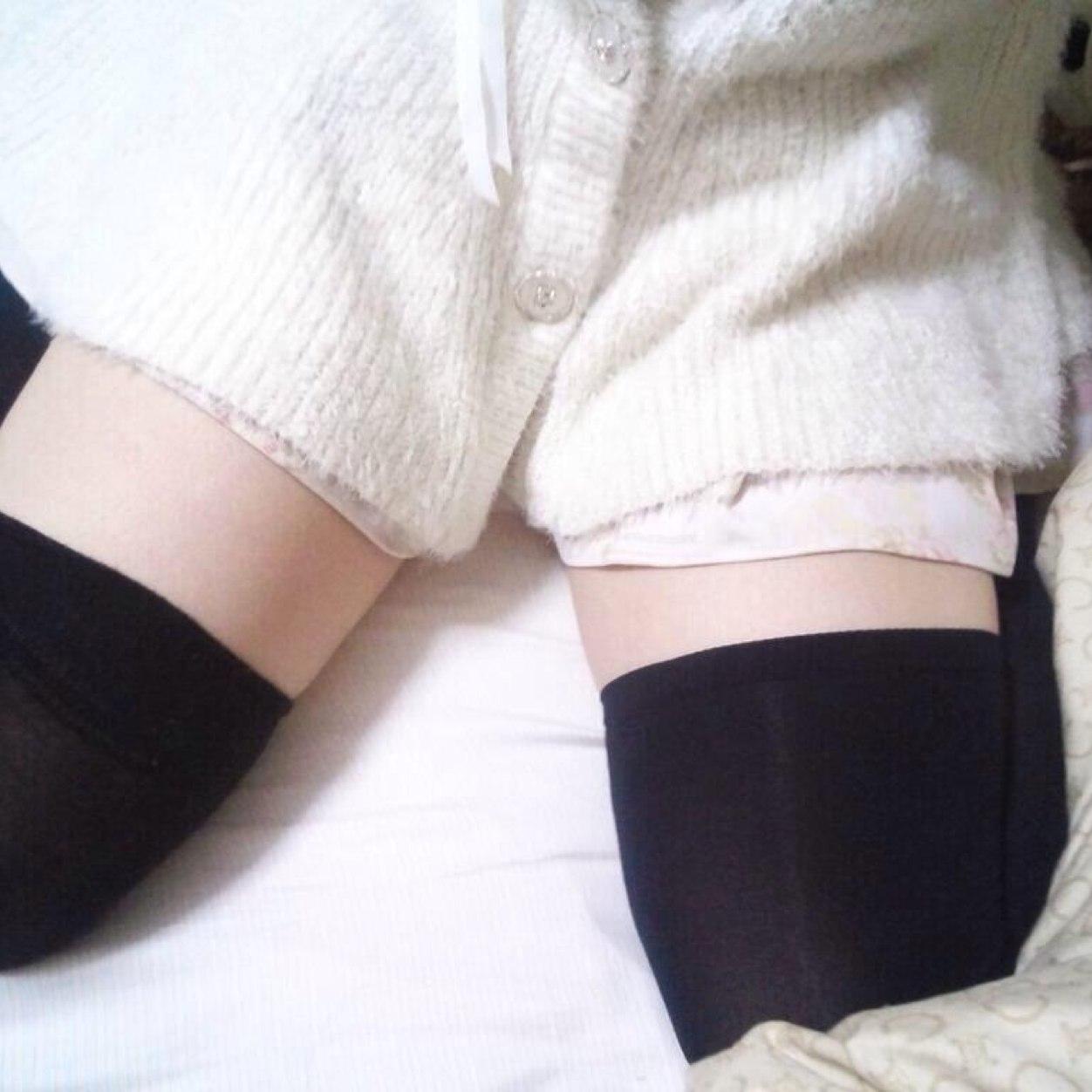 21歳♪恥ずかしいことが好きです//痴漢とかされたいなぁ。気が合う人と出会えたら嬉しいです♡残念ながらお胸が小さいです。。(;_;)執拗に返事を求める人は面倒です。リプDMは気まぐれです。