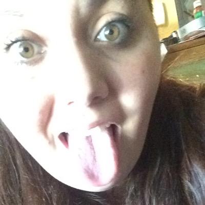 sarahamara01's profile picture. 