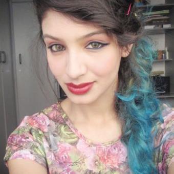 AWsome awsome and. Epically aWsOmEst =P, Obsessive shOppeRholiC # Love musiC, hip hop dancing Best frienD to A Blond=P. ♥ not single♥#Portuguese♥