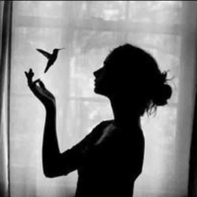 reeree2002's profile picture. ربي إني اخاف ضمہ القبر وظلمہ القبر ووحدهہ القبروعذاب القبرف أجعل اعمالي تُنير قبري وقني عذابہ بِرحمتك ياارحم الراحمين