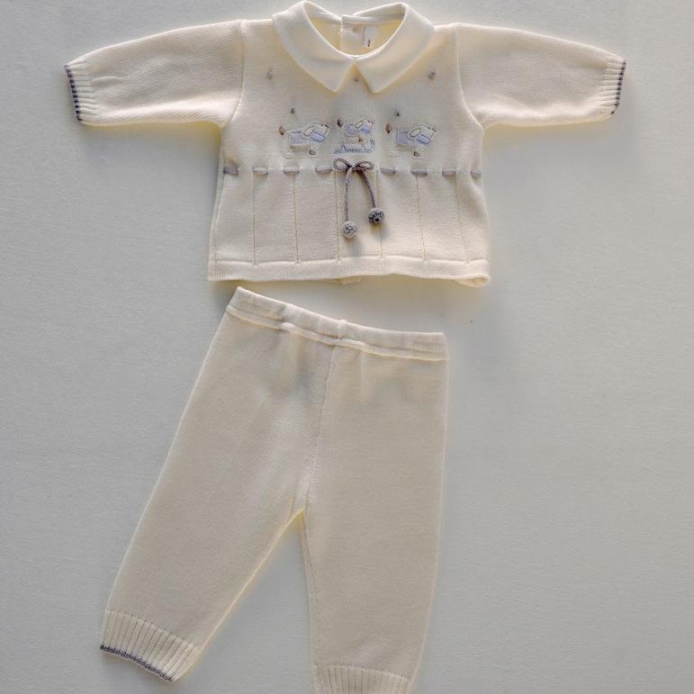 Babymadeitalia's profile picture. Exclusive handcrafted Italian baby wear