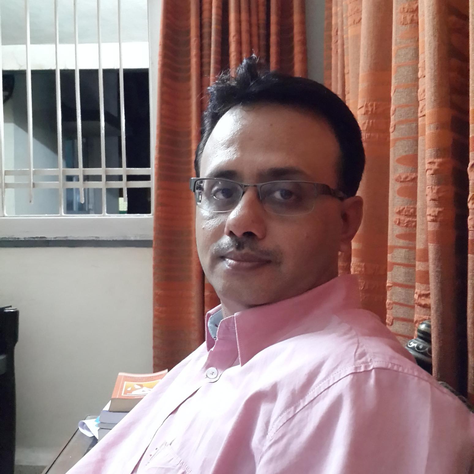 Entreprenuer who believes in sharing ,Super-connector,optimizer,Educator,Researcher,Mentor,Sales,Marketing,Digital Marketing