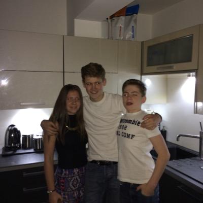 tomarmstrong99's profile picture. 