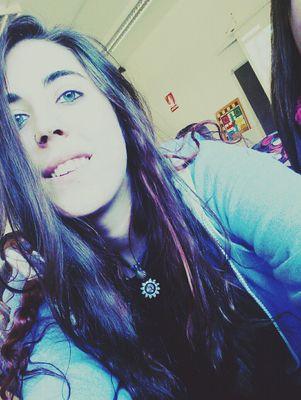 lauraHinBel's profile picture. Pequeño muchas te haran rozar el cielo pero solo conmigo alcanzaras el firmamento. Antes morir, que perder la vida.