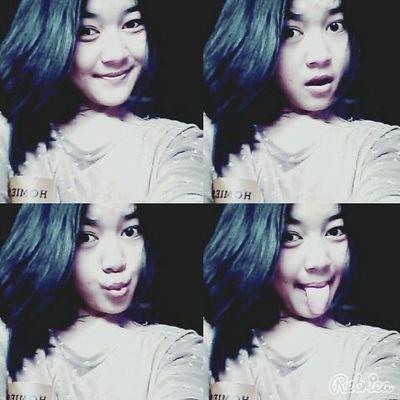 Robianty :*  inilah aku dengan segala kekuranganku :') suka atau tidak no problem yang jelas saya suka hidup saya ;)